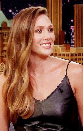 elizabeth olsen sexy gif|GIF Elizabeth Olsen